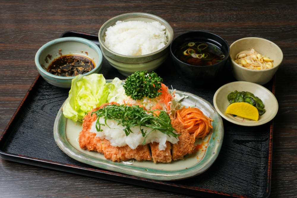 みぞれとんかつ定食(120g)